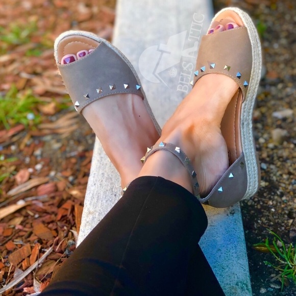 Shoes - LAST1♥️ Studded Platform Espadrille FLATFORM